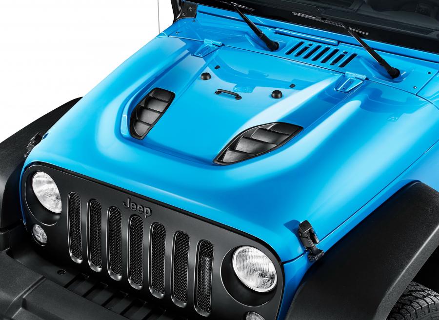 Детали экстерьера Jeep Wrangler Rubicon MoparONE Pack 2016 года  (фото 5 из 32)